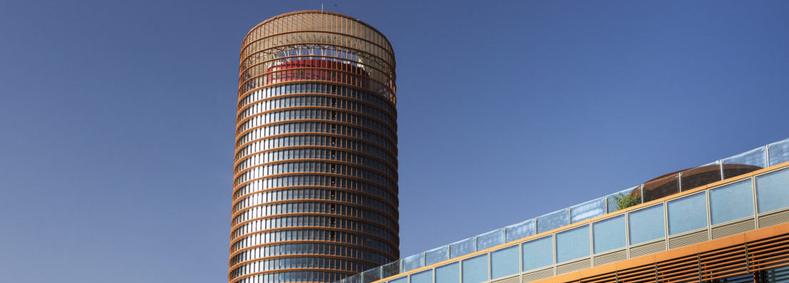 Torre Sevilla albergará la carrera vertical de los juegos Europeos de Policías y Bomberos de Huelva el próximo miércoles 15 de junio