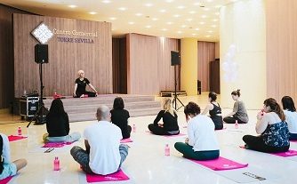 El Centro Comercial TORRE SEVILLA se suma al Día Mundial Contra el Cáncer de Mama con diversas actividades