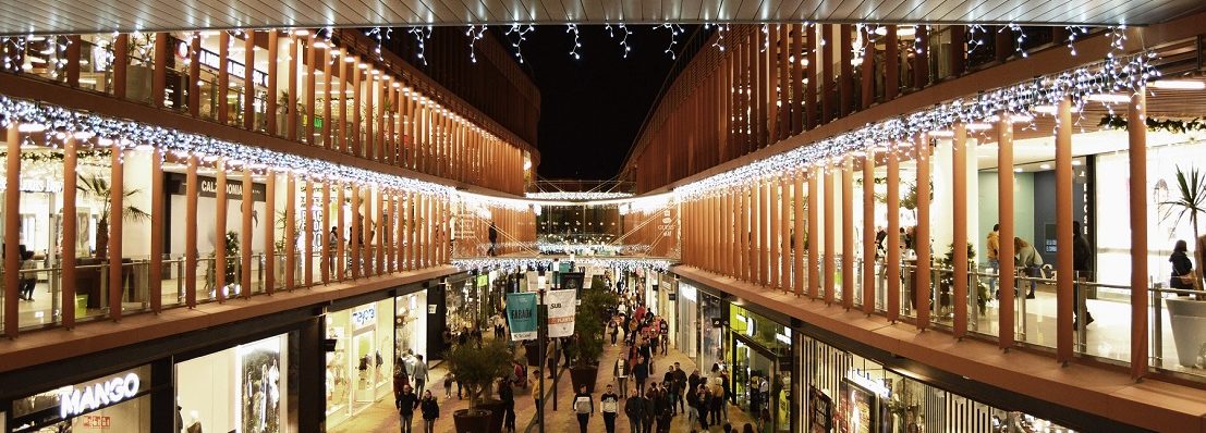 El Centro Comercial TORRE SEVILLA celebra la Navidad con zambombás flamencas y juegos tradicionales 