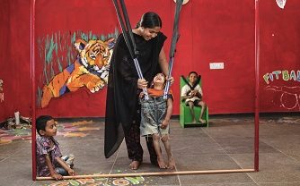 Cristina García Rodero muestra el mundo rural de la India en CaixaForum Sevilla