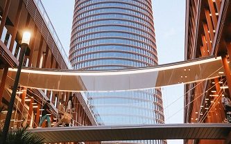 El Centro Comercial TORRE SEVILLA conmemora los 100 años de la primera portada con una exposición de fotografías históricas de la Feria de Abril 