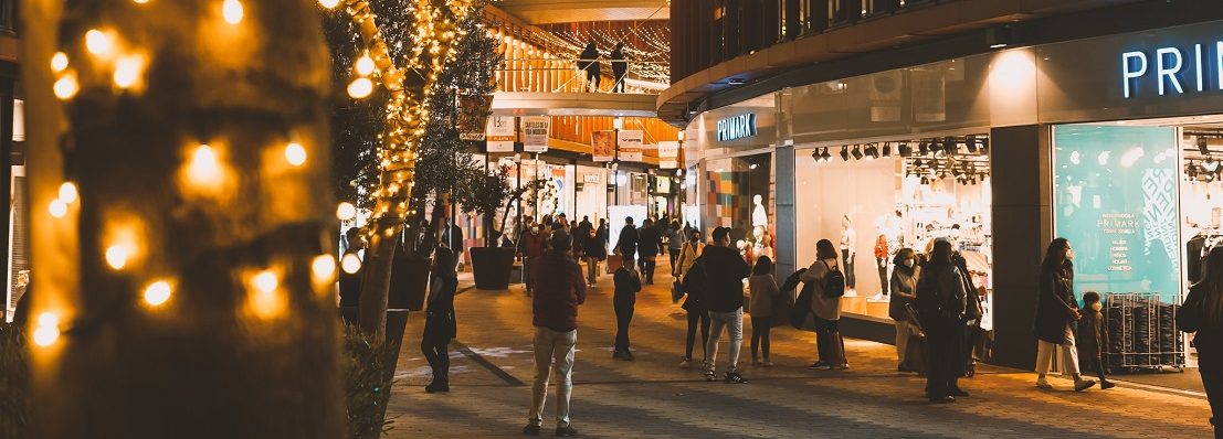 El Centro Comercial TORRE SEVILLA celebra el Black Friday con promociones y música 